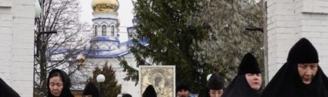 Крестный Ход с иконой Божией Матери "Тихвинская"